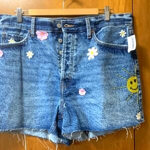 Old navy sky high A line happy face and flowers Jean shorts NWT SZ 16